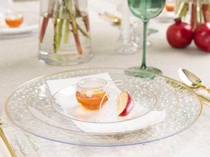 20 Pack - 10 Inch Hard Plastic Dinner Plates with Gold Trim, Hammered Design, Clear